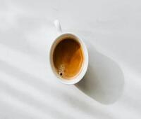 今天收到的是建设银行信用卡的起诉警告涵，说我逾期欠款12000多，好久会起诉我呢